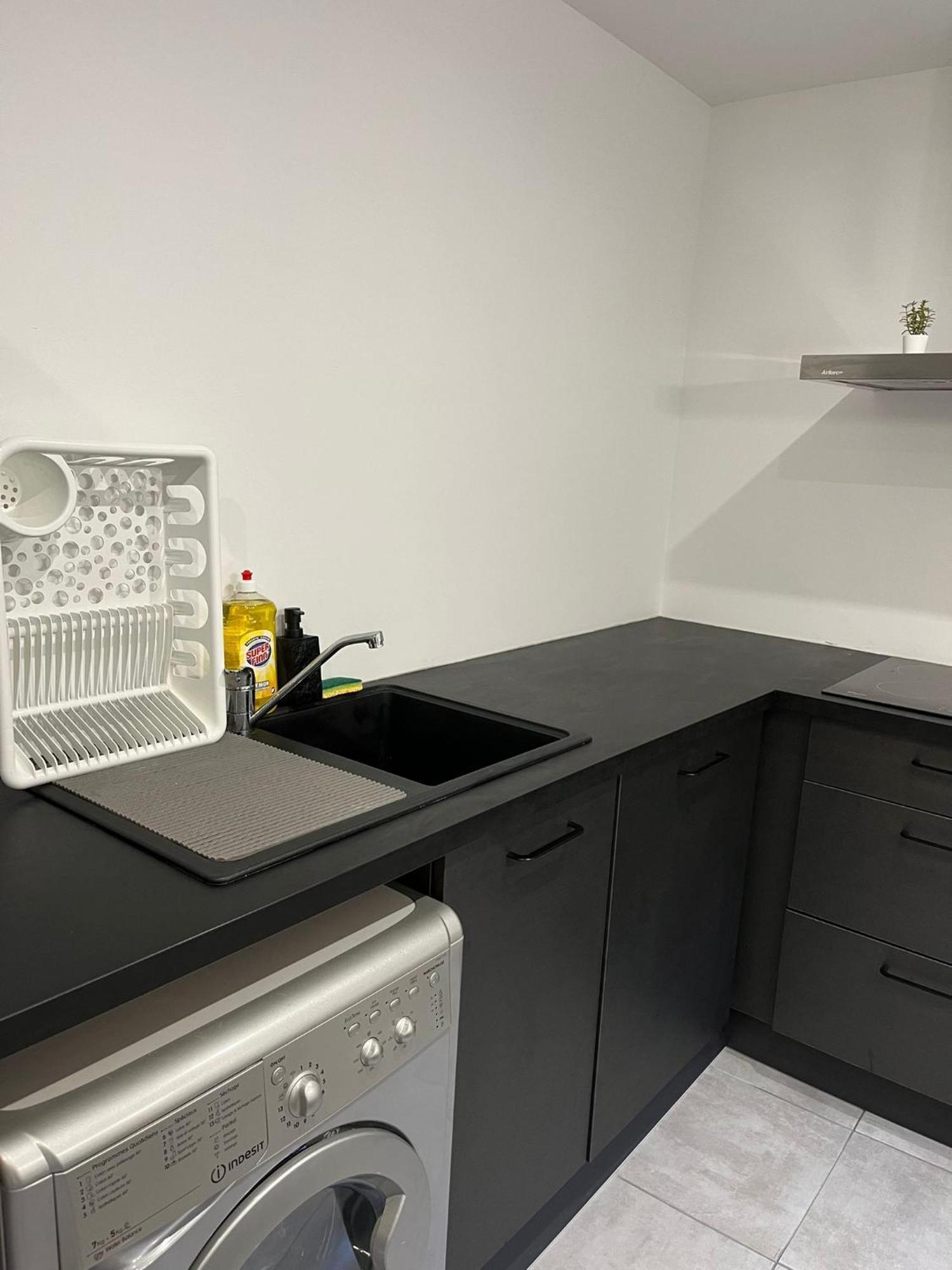 Gite Le Charme Citadin 55 M² Avec Exterieur Valenciennes Bagian luar foto